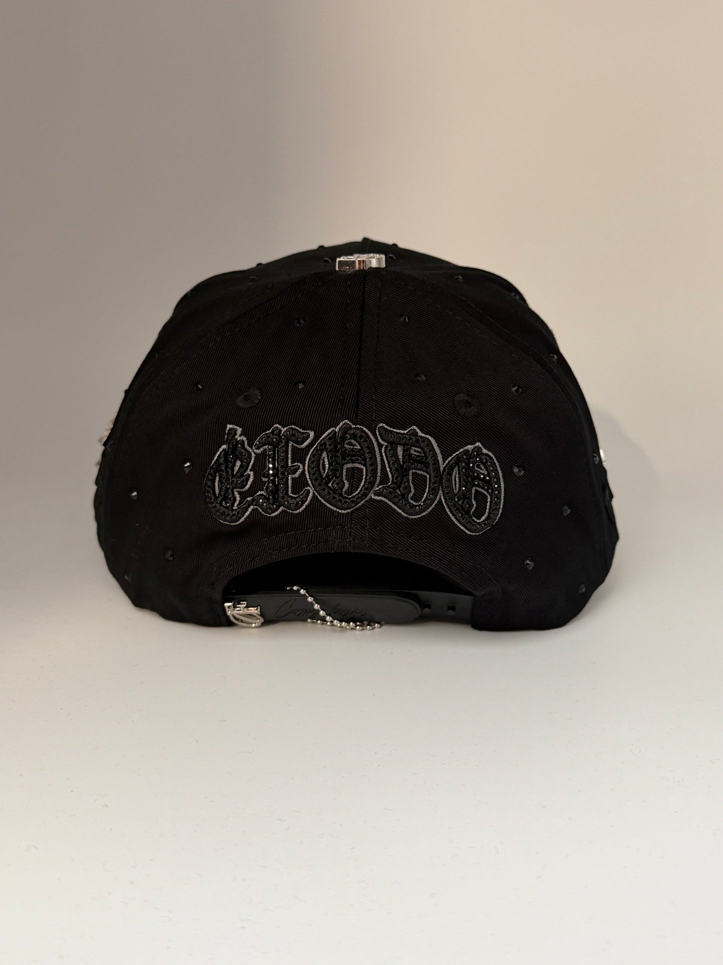 Gorra rosario negra / silver