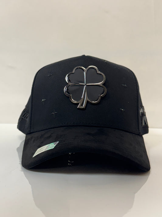 Gorra trébol all black